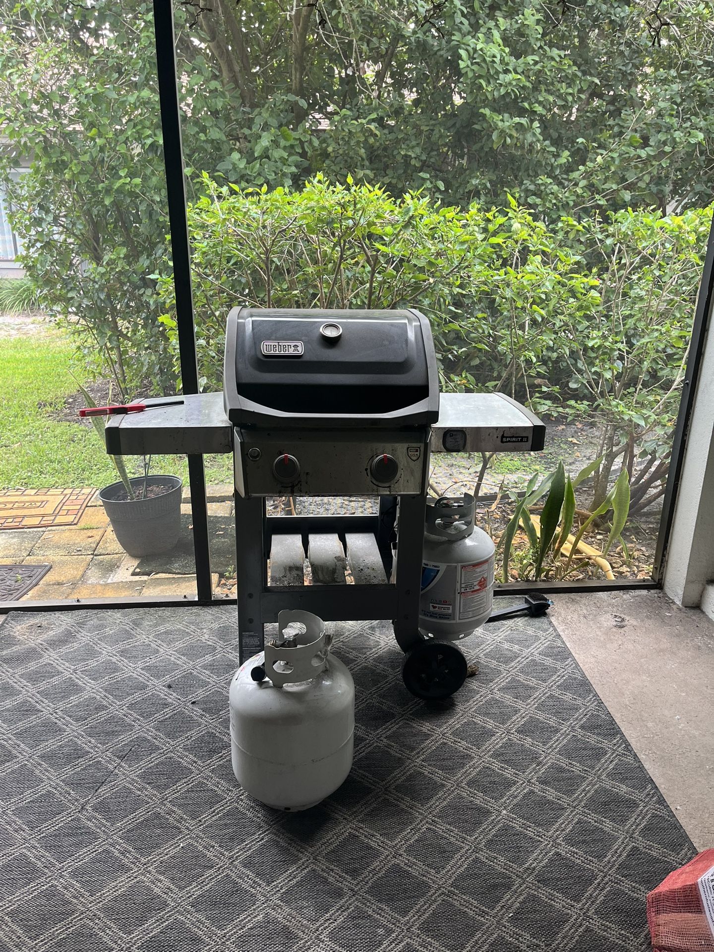 Weber Spirit II propane Grill