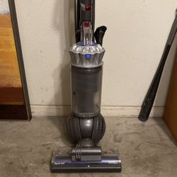 Dyson Ball Animal Pro Vacuum Cleaner With Accessories