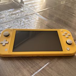 Nintendo switch lite yellow 64gb CASH ONLY PICKUP ONLY