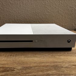 Xbox One S & LG Monitor