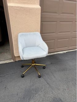 trendy neutral office chair