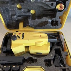 Leica Builder 209 Total station