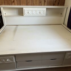Full-size Captain Bed