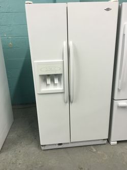 White side by side refrigerator w/120 day warranty