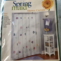 New Daisy Shower Curtain