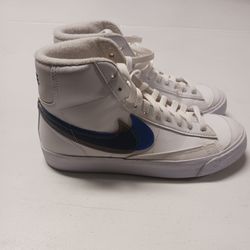 Nike Blazer Mid 77 Womens sz7.5/ Youth 6Y