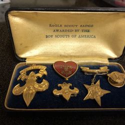 Boy Scout Badges 1950’s with Case