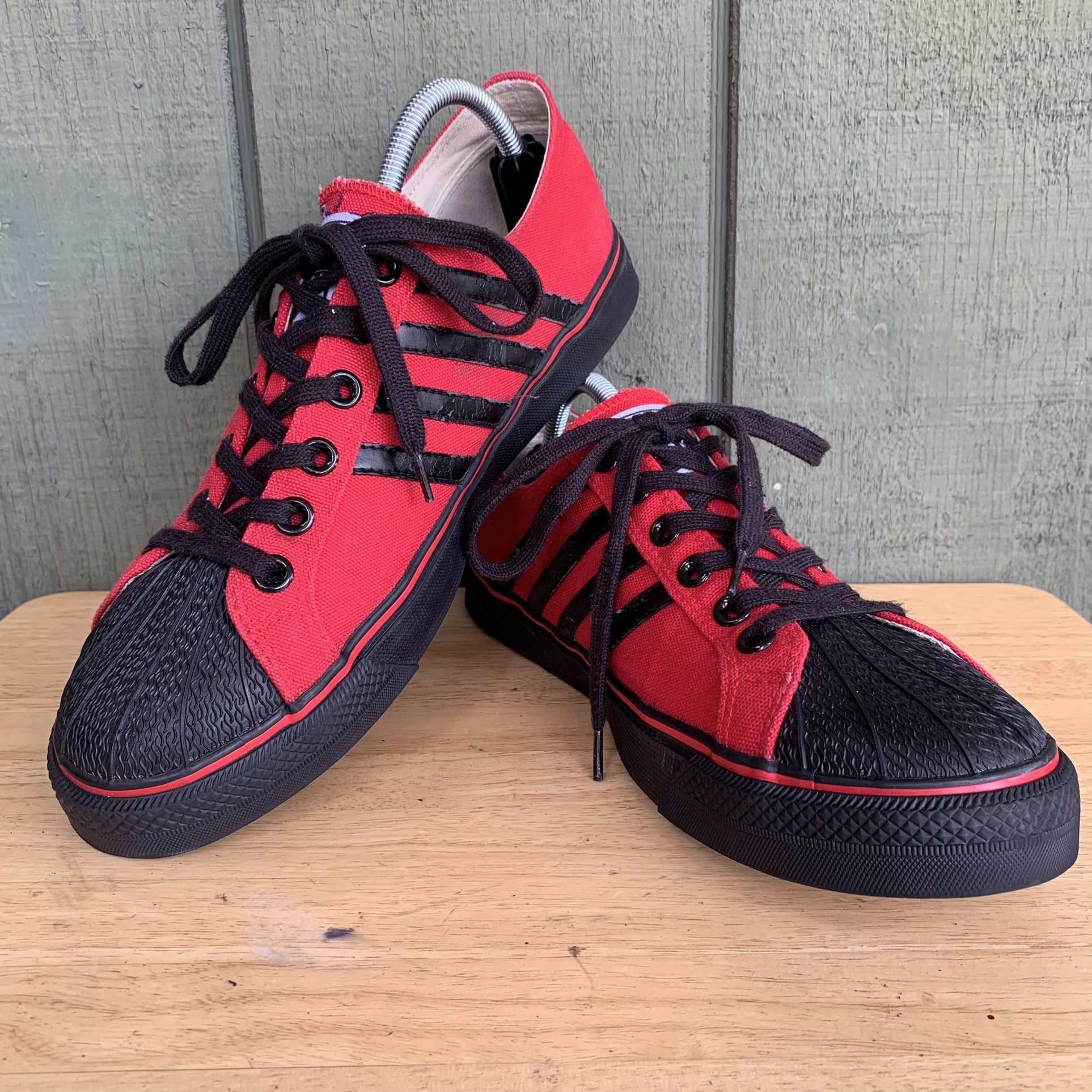 VTG Vision Street Wear Duane Peters Low Top Skate Mens Shoes Size 10.5 Red Black