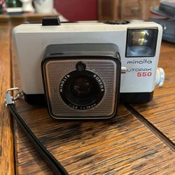 Minolta Autopak 550 Camera With Case