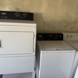 Maytag Washer And Dryer Commercial Like New 🕊️