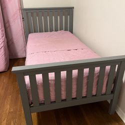 Twin Bed 