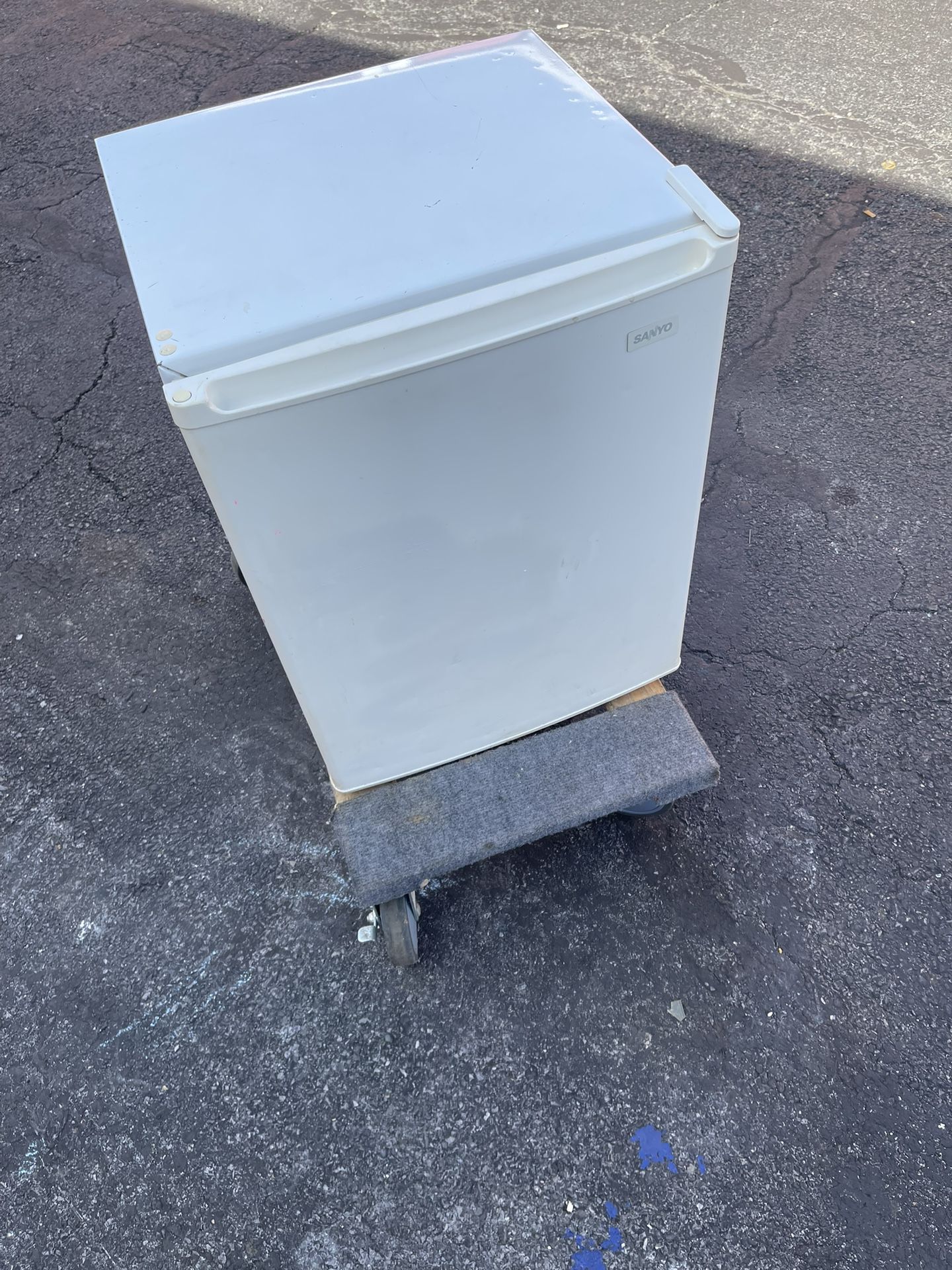 Mini Fridge
