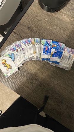 TOPPs VeeFriends collector cards base
