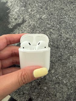 Apple AirPods with Charging Case