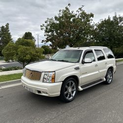 2003 Cadillac Escalade