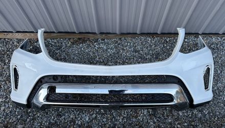 WHITE 2017 2018 2019 MERCEDES GLS FRONT BUMPER ORIGINAL
