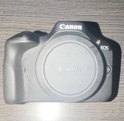 Canon EOS Mirrorless Camera w/ 18-45mm Lens Black