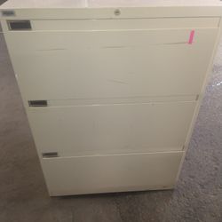 LEGAL SIZE FILE CABINET