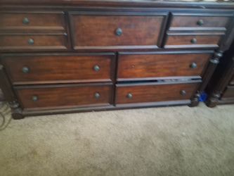 Dresser large 7 drawer