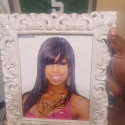 Kelly Rowland Autographed Picture