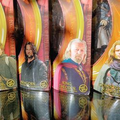 6x LOTR Action Figures $100
