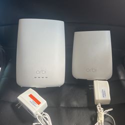 Orbi CBR40 Mesh Cable Router And Satellite