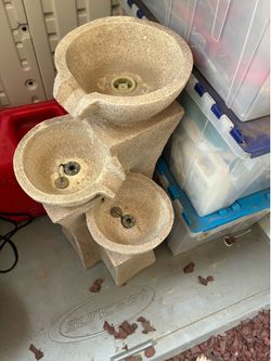 3-tier fountain with LED lighting.