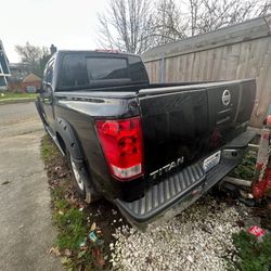 Nissan Titan  2010