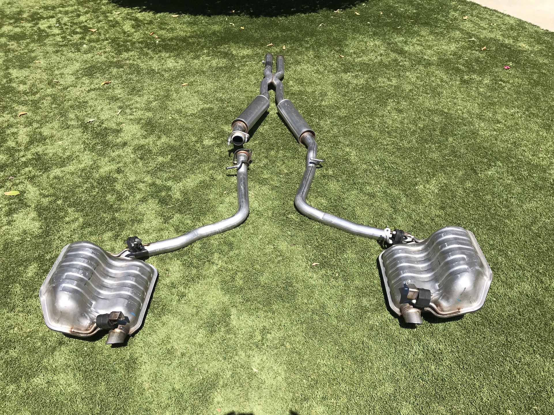 Exhaust 2016 Dodge Challenger SXT Plus Exhaust