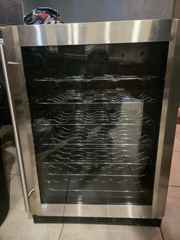 Magic Chef Wine Fridge 