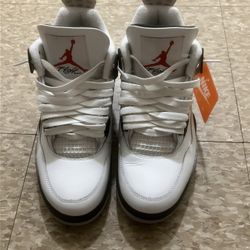 White Cements Jordan 4s Sz 8 