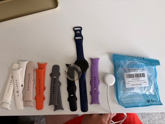 Google Pixel Watch with Bands and Charger