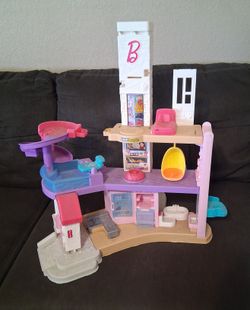 Fisher Price Little People Barbie Dream House 