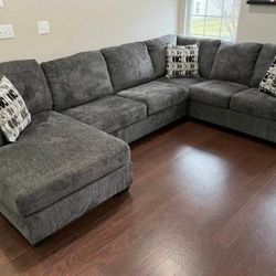 ASHLEY OVERSIZED SMOKE SECTIONAL SOFA COUCH WİTH İNTEREST FREE PAYMENT OPTİONS 