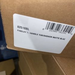 MOEN Findlay Single-Handle 6-Spray Tub and Shower Faucet in Matte Black (Valve Included 