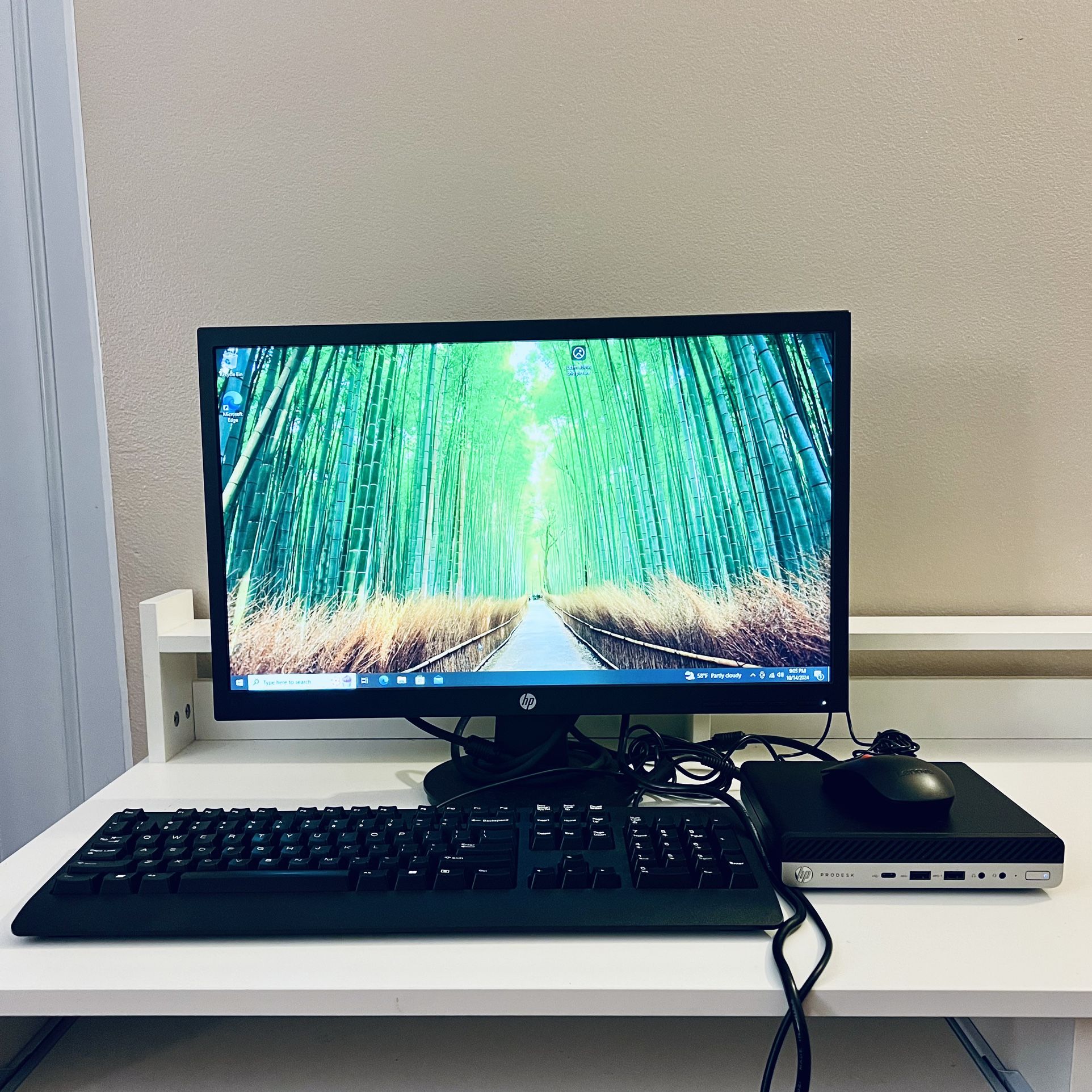 HP ProDesk 600 G3 - Intel i5 - 16 Gb Ram - 24” Monitor - $100