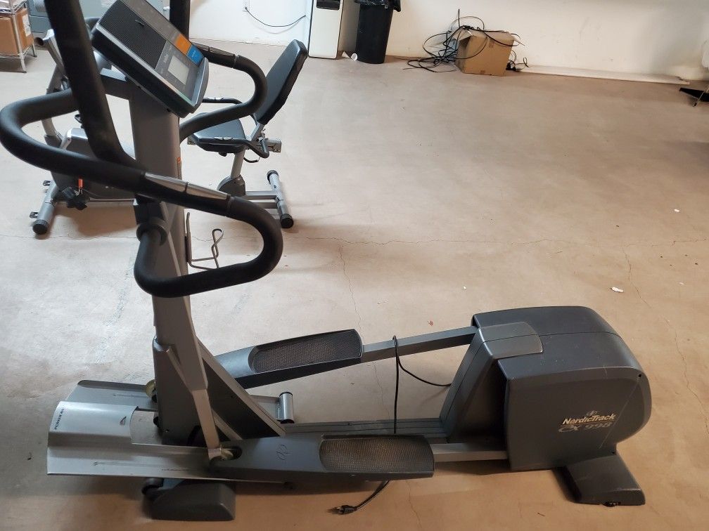 NordicTrack CX 998 Elliptical for Sale in Riverside, CA OfferUp