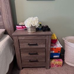 Queen Size Bed