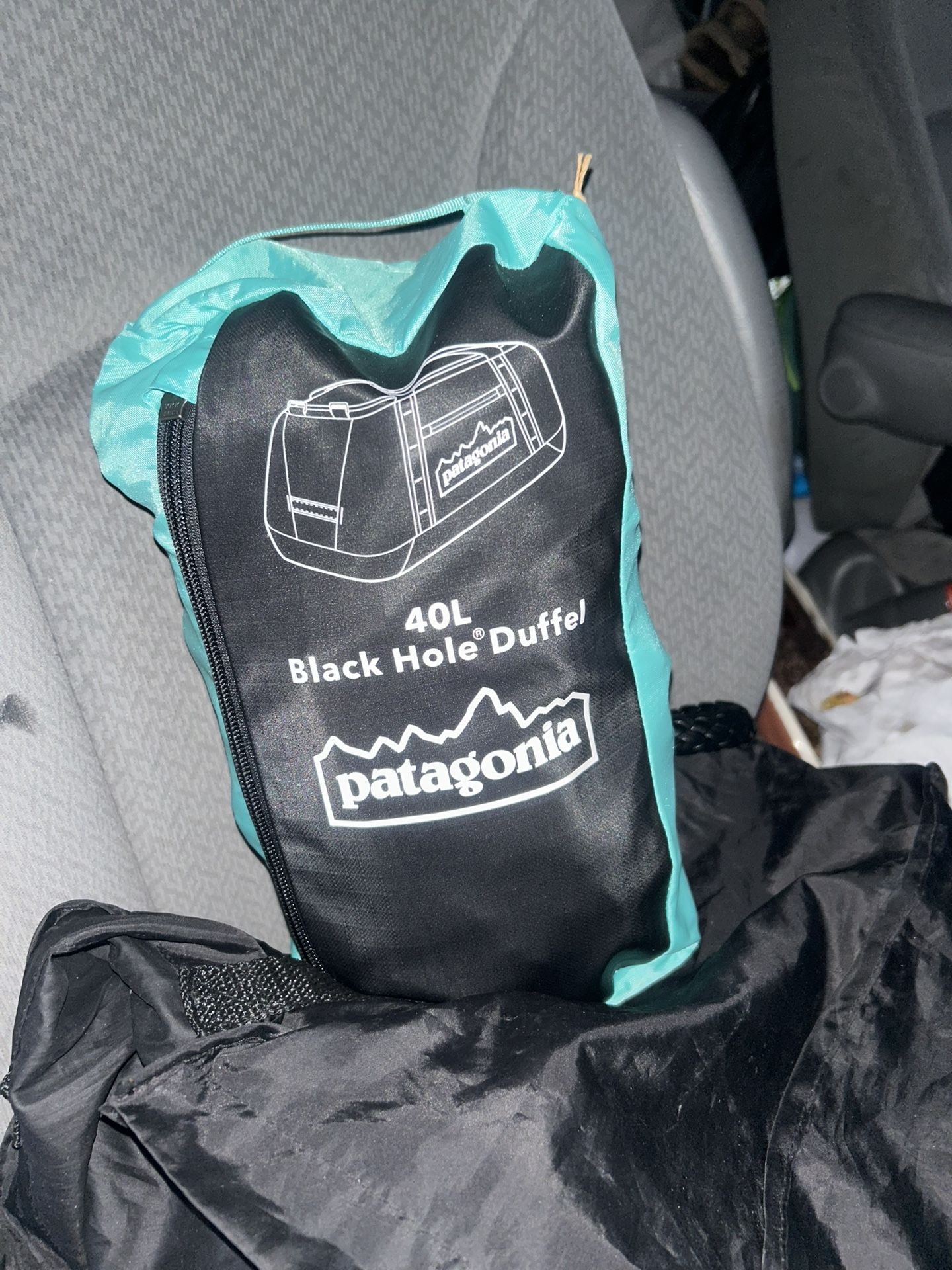 Black Hole 40L