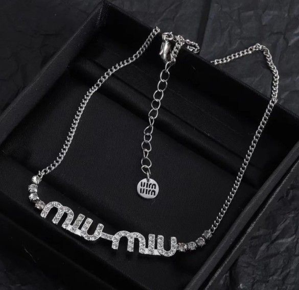 Logo Letter Logo Decoration Metal Necklace Women Silver