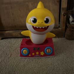 Dancing baby Shark 