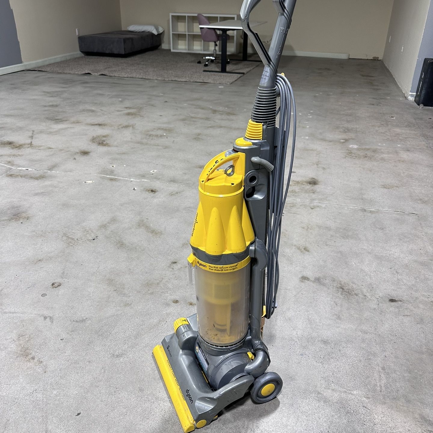 Dyson Vacuum 