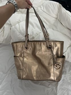 Michael Kors Worn Bag 15$