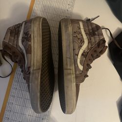 AOR1 Defcon Vans