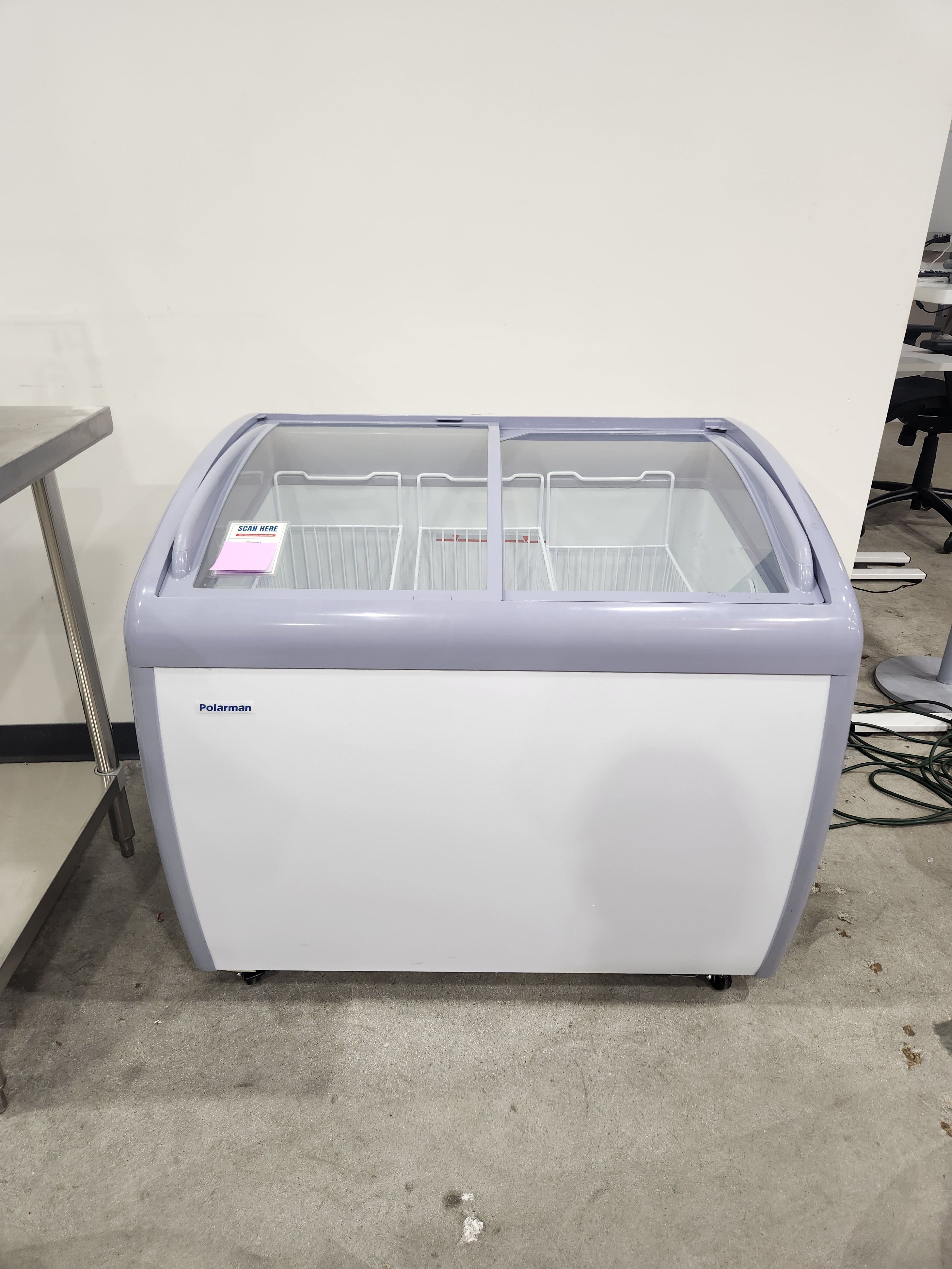 Polarman PLM-S260 39" Curved Sliding Top Display Ice Cream Freezer