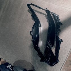 2016 Lexus GS350F Right Headlight Cover