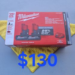 $130 Milwaukee Two(2×) 5.0ah High Output Batteries Starter Kit with FREE Charger (12-Volt Battery)