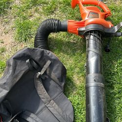 Black & Decker BEBL7000 VACPACK 120V/240V 12 Amp Corded 3-in-1 Leaf Blower/Vacuum/Mulcher