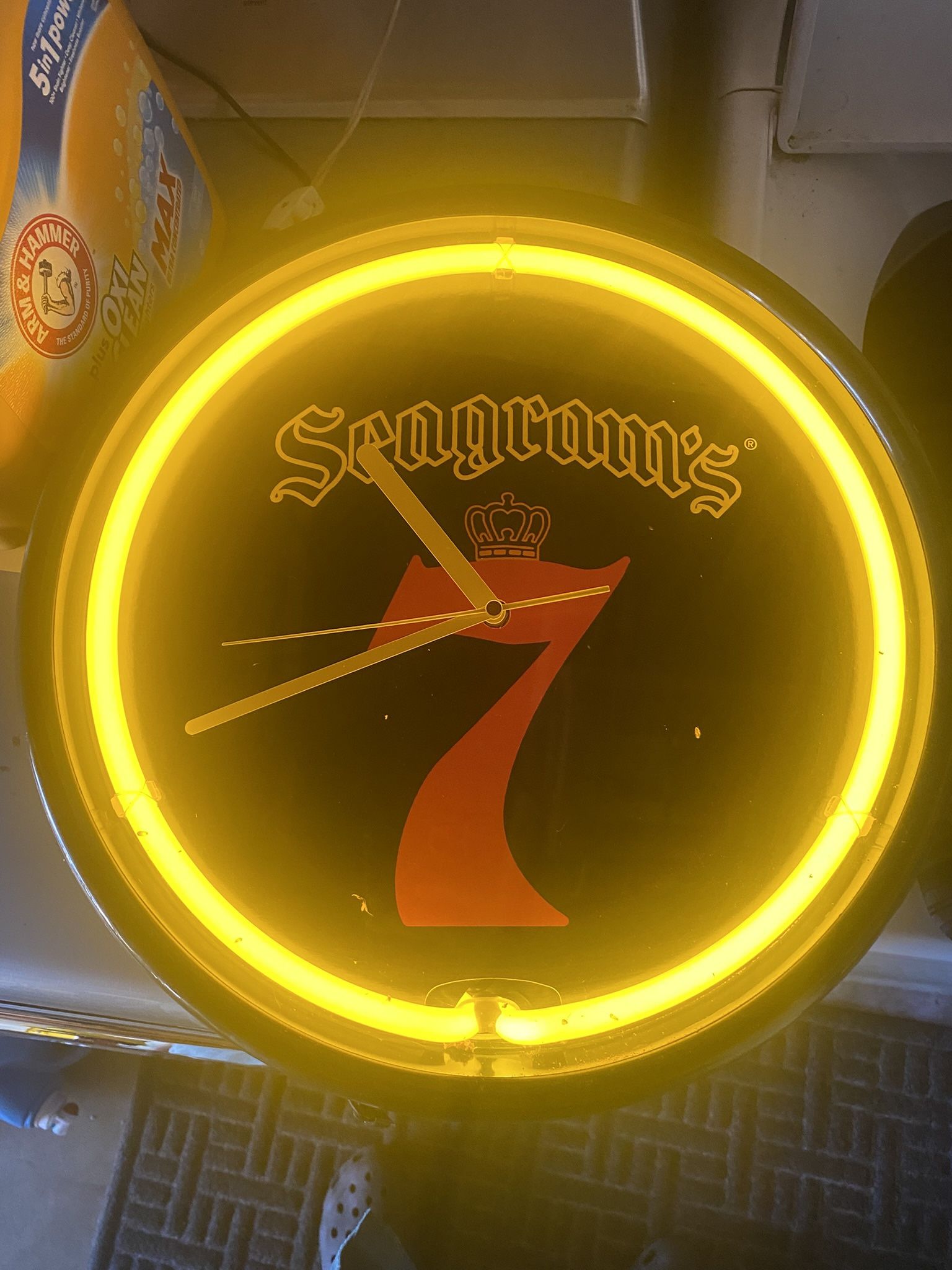Seagram 7 Neon Clock !! Good For Man Cave