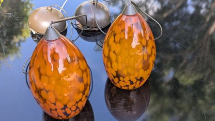 Pendent lights